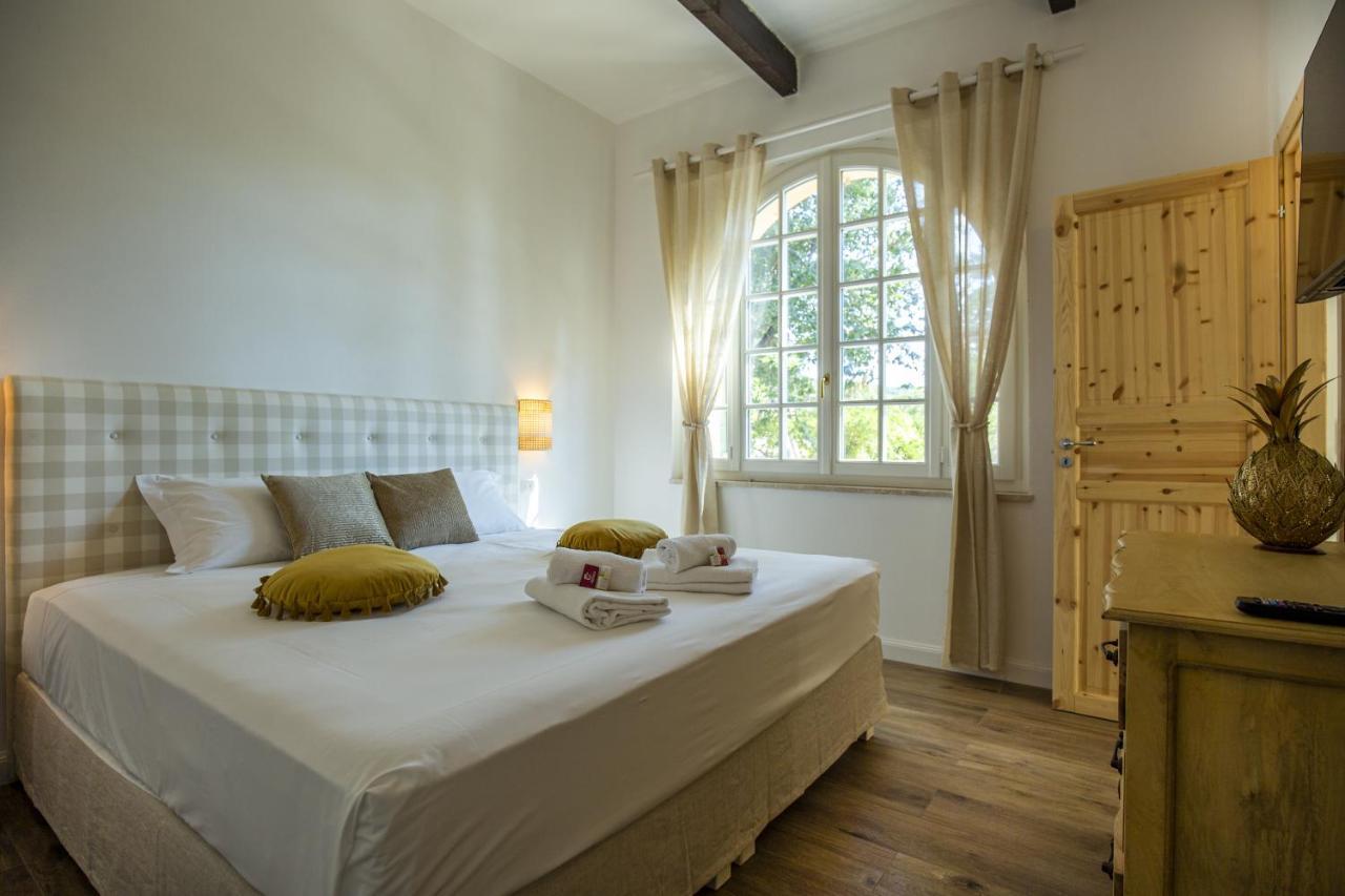 The Edwards Suites Saint Tropez Bagian luar foto